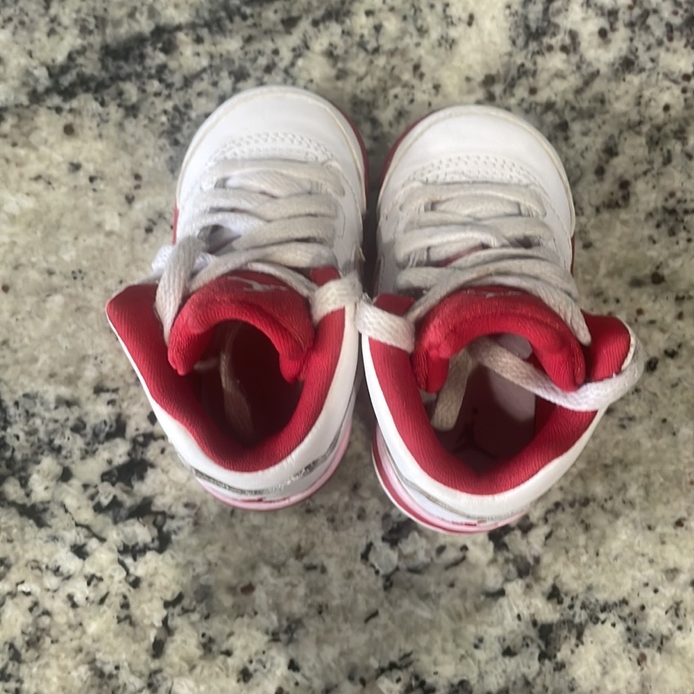 Infant Retro 5 Jordan Shoes - Picture 5 of 7